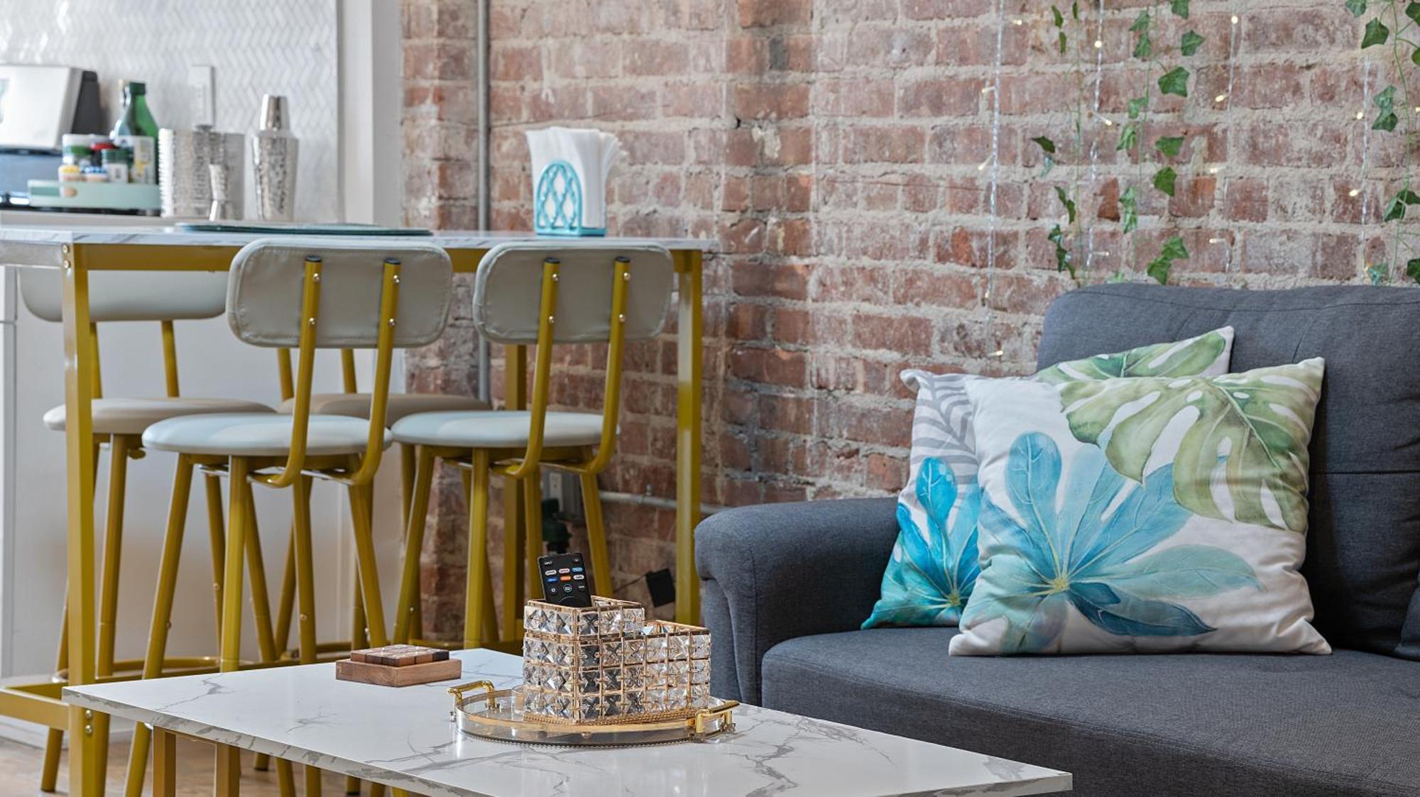 Chic Penthouse 15 Minutes From Nyc - Bus Stop At Doorstep Хоубоукън Екстериор снимка
