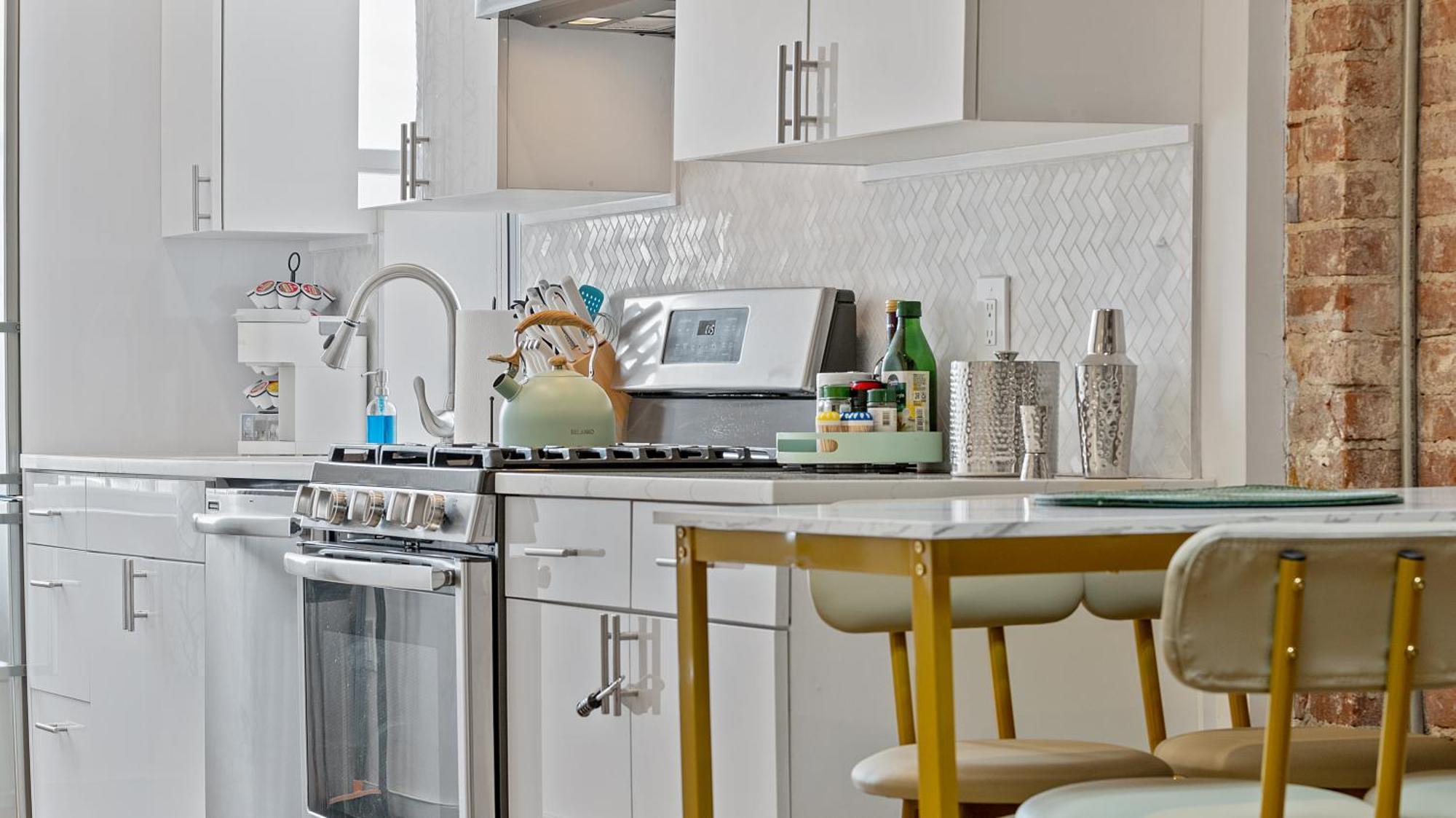 Chic Penthouse 15 Minutes From Nyc - Bus Stop At Doorstep Хоубоукън Екстериор снимка