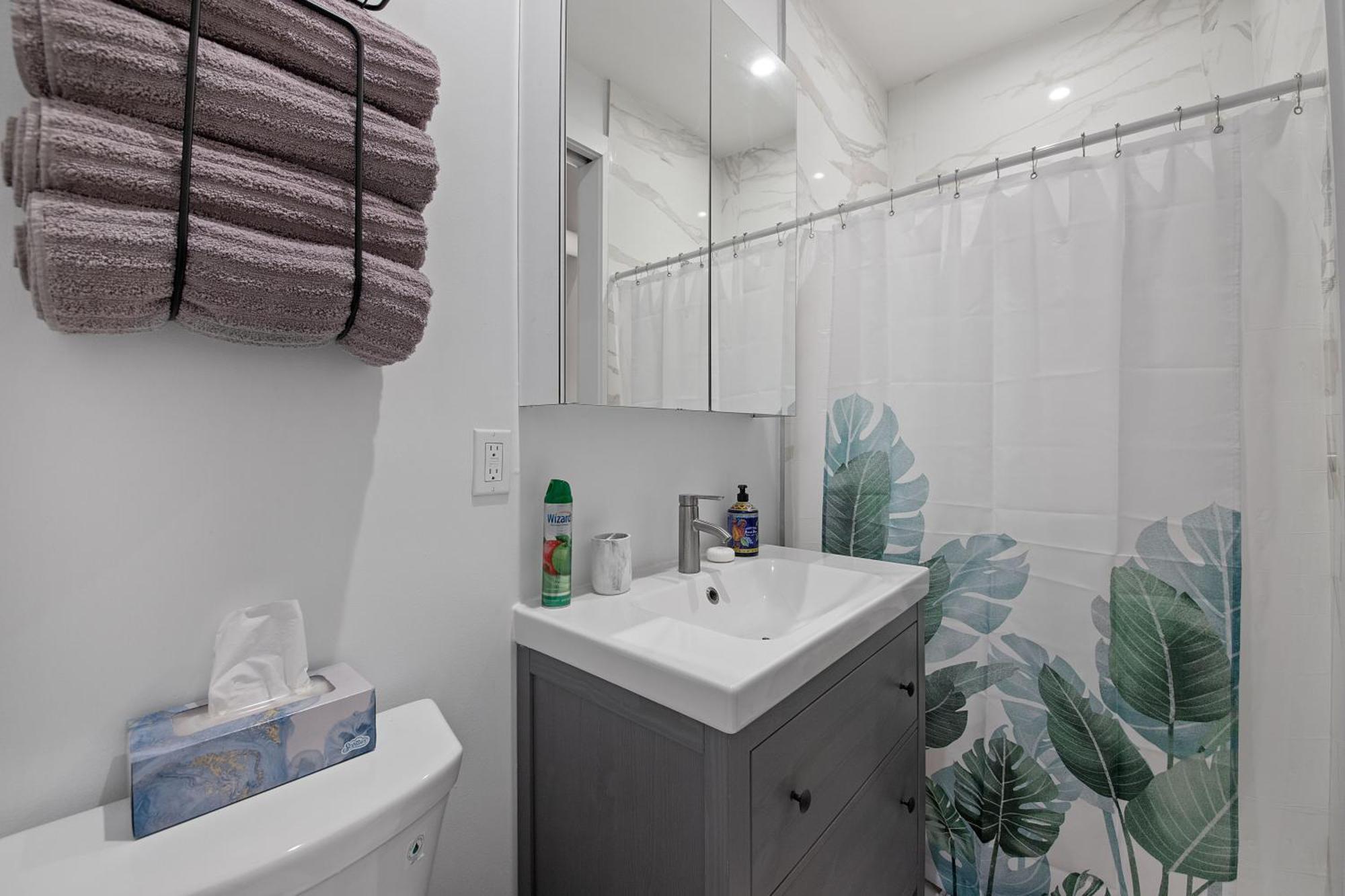 Chic Penthouse 15 Minutes From Nyc - Bus Stop At Doorstep Хоубоукън Екстериор снимка